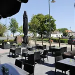 Hotel-restaurant Thuis! 3*
