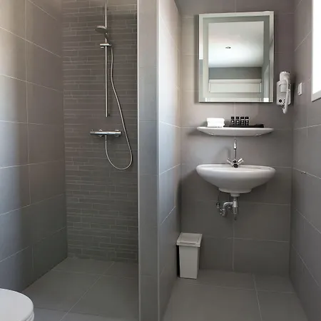 Hotel-restaurant Thuis! 3*