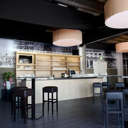 Hotel-restaurant Thuis! 3* Dinteloord