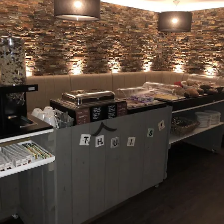 Hotel-restaurant Thuis!