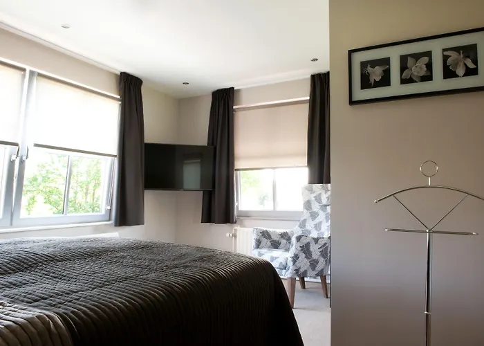 Hotel-restaurant Thuis! 3*