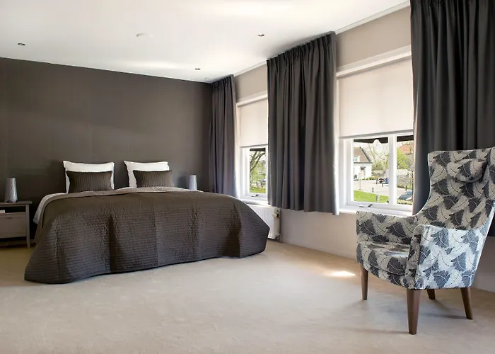 Hotel-restaurant Thuis! Hotel 3*