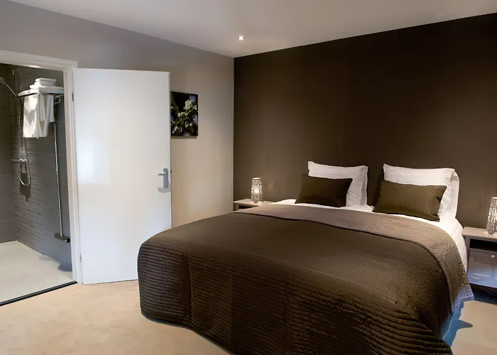 Hotel-restaurant Thuis! 3*