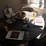 Hotel-restaurant Thuis! Ξενοδοχείο Dinteloord