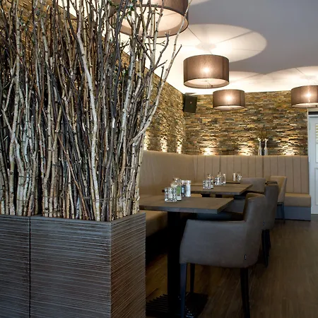 Hotel-restaurant Thuis! 3*