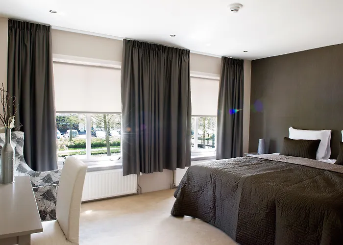 Hotel-restaurant Thuis! 3*