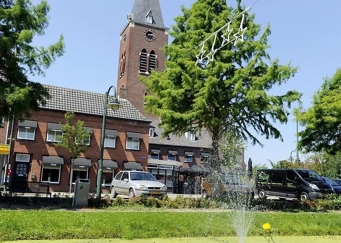 Hotel-restaurant Thuis! 3*