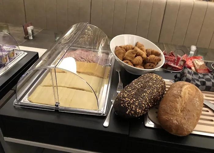 Hotel-restaurant Thuis! Hotel 3*